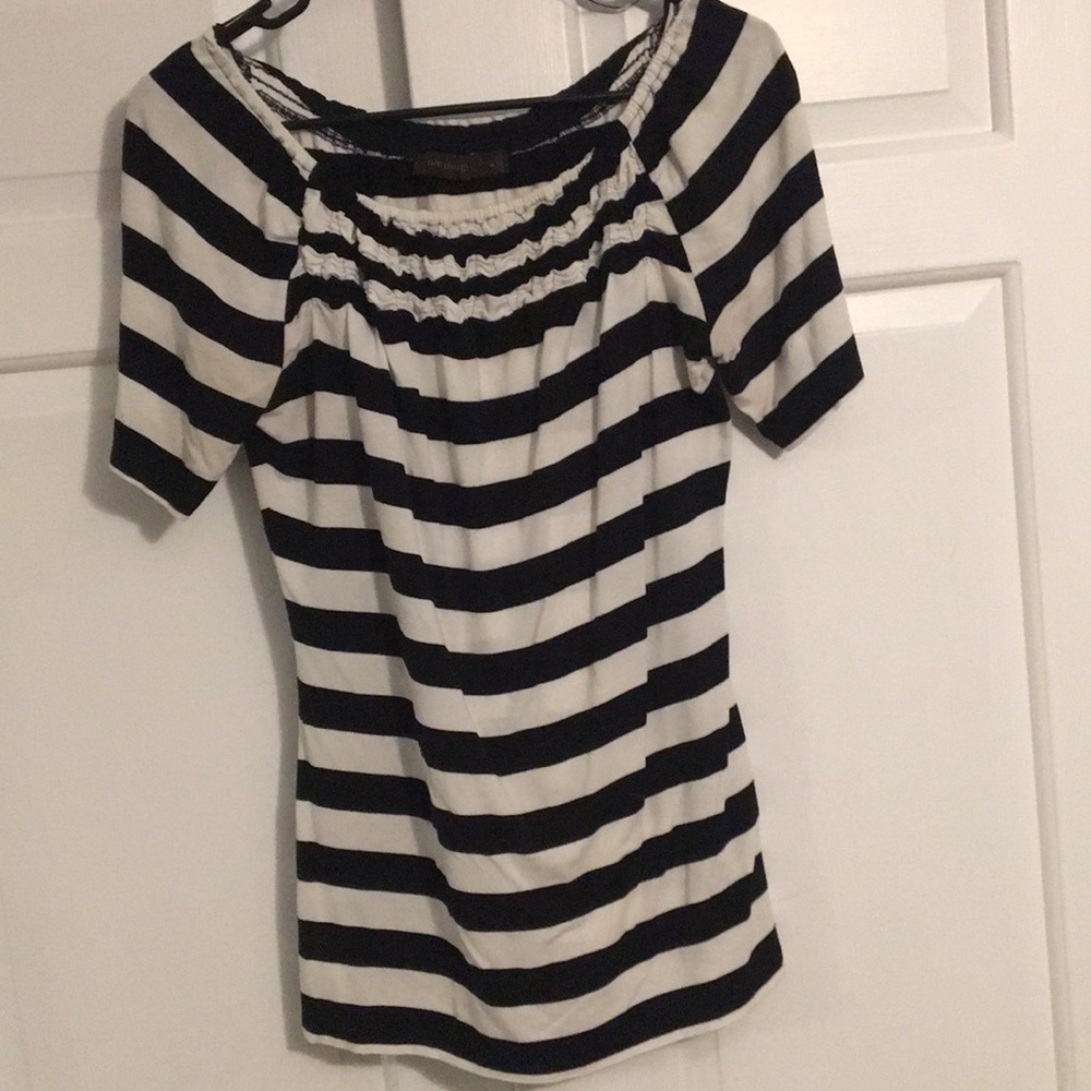 Limited black and white short sleeve shirt - Picture 1 of 5